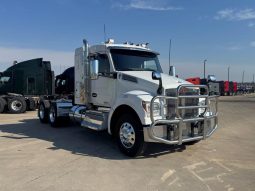 Used 2019 Kenworth T880 Sleeper in Strafford Missouri
