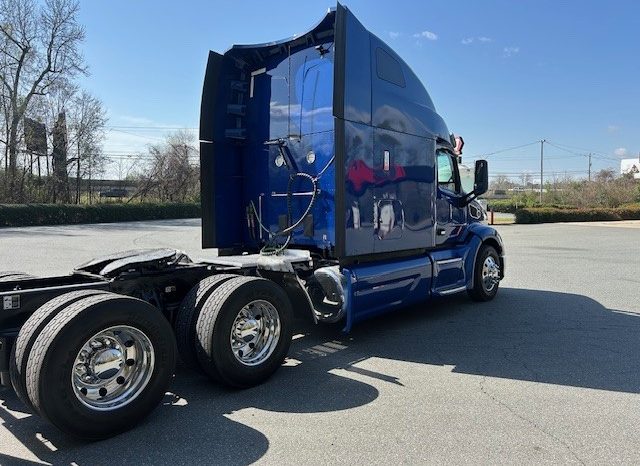 
								Used 2022 Peterbilt 579 Sleeper in Charlotte North Carolina full									