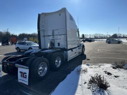 Used 2023 Peterbilt 579 Sleeper in Tipp City Ohio