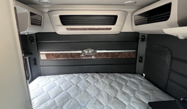
								New 2025 Peterbilt 589 Sleeper in Tipp City Ohio full									