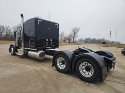 New 2025 Peterbilt 589 Sleeper in Strafford Missouri