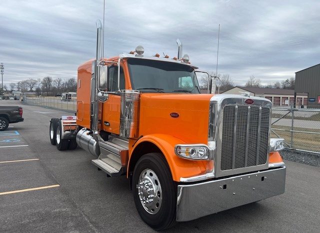 
								New 2025 Peterbilt 589 Sleeper in Evansville Indiana full									