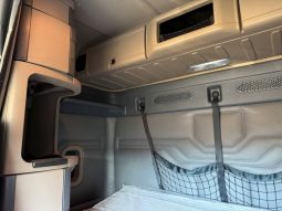 Used 2018 Freightliner Cascadia 113 Sleeper in Strafford Missouri
