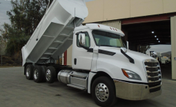 Used 2019 Freightliner Cascadia 126 Dump Truck in Fontana California