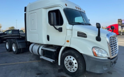 Used 2016 Freightliner Cascadia 113 Sleeper in Council Bluffs Iowa