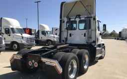 Used 2016 Freightliner Cascadia 125 Day Cab in Memphis Tennessee