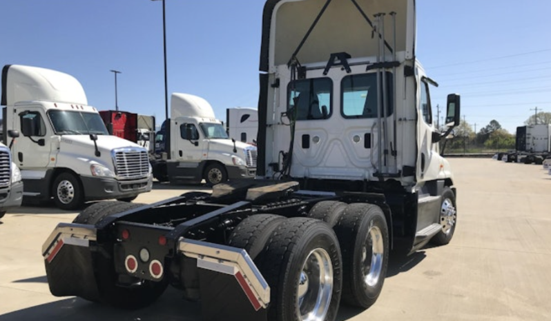 
								Used 2016 Freightliner Cascadia 125 Day Cab in Memphis Tennessee full									