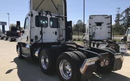 Used 2016 Freightliner Cascadia 125 Day Cab in Memphis Tennessee