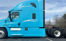 Used 2016 Freightliner Cascadia 125 Sleeper in McDonough Georgia