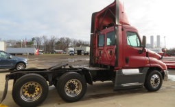 Used 2016 Freightliner Cascadia 125 Day Cab in Mattawan Míchigan