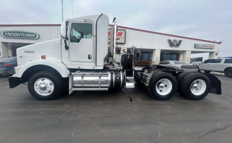 
								Used 2016 Kenworth T800 Day Cab in Oklahoma City oklahoma full									