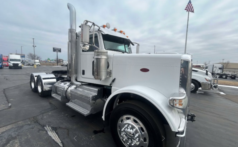 
								Used 2016 Peterbilt 389 Day Cab in Oklahoma City oklahoma full									