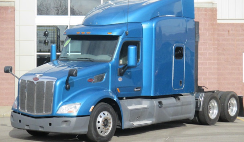 
								Used 2017 Peterbilt 579 Sleeper in Mattawan Míchigan full									