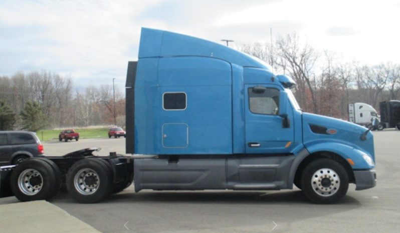 
								Used 2017 Peterbilt 579 Sleeper in Mattawan Míchigan full									