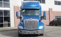 Used 2017 Peterbilt 579 Sleeper in Mattawan Míchigan