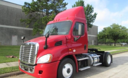 Used 2017 Freightliner Cascadia 113 Day Cab in Houston Texas
