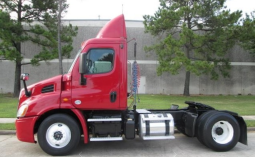 Used 2017 Freightliner Cascadia 113 Day Cab in Houston Texas