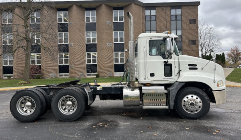 
								Used 2017 Mack CXU613 Day Cab in Elmhurst Illinois full									