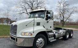 Used 2017 Mack CXU613 Day Cab in Elmhurst Illinois
