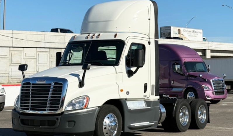 
								Used 2017 Freightliner Cascadia 125 Day Cab in Jacksonville Florida full									