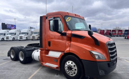 Used 2018 Freightliner CASCADIA 116 Day Cab in Council Bluffs Iowa