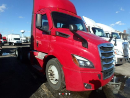 Used 2021 Freightliner Cascadia Day Cab in Willowbrook Illinois