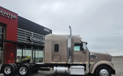 Used 2018 Freightliner 122SD Sleeper in Council Bluffs Iowa