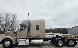 Used 2018 Freightliner 122SD Sleeper in Council Bluffs Iowa