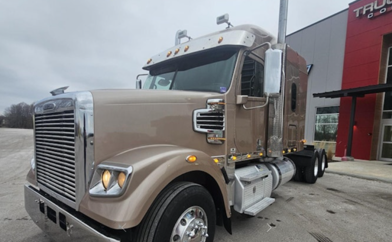 
								Used 2018 Freightliner 122SD Sleeper in Council Bluffs Iowa full									