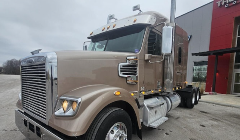 
								Used 2018 Freightliner 122SD Sleeper in Council Bluffs Iowa full									