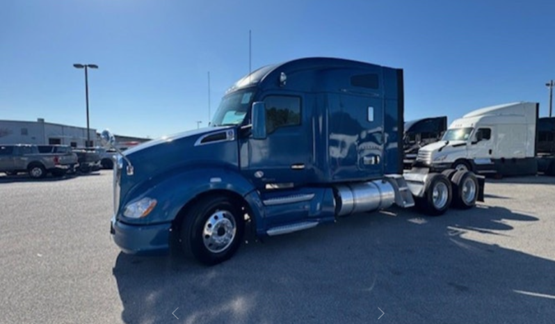 
								Used 2018 Kenworth T680 Sleeper in Birmingham Alabama full									