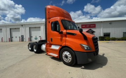 Used 2018 Freightliner CASCADIA 116 Day Cab in Council Bluffs Iowa