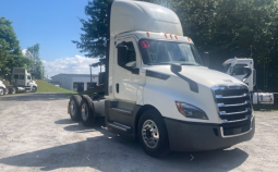 Used 2019 Freightliner Cascadia 126 Day Cab in Greensboro North Carolina