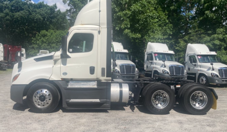 
								Used 2019 Freightliner Cascadia 126 Day Cab in Greensboro North Carolina full									