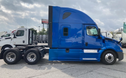 Used 2020 Freightliner Cascadia 126 Sleeper in Greensboro North Carolina
