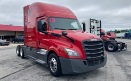 Used 2020 Freightliner Cascadia 126 Sleeper in Greensboro North Carolina