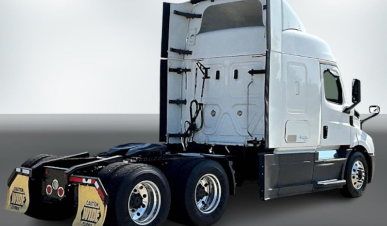 
								Used 2020 Freightliner CASCADIA 116 Sleeper in Memphis Tennessee full									