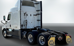 Used 2020 Freightliner CASCADIA 116 Sleeper in Memphis Tennessee