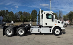 Used 2020 Freightliner Cascadia 113 Day Cab in Birmingham Alabama