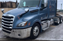 Used 2020 Freightliner Cascadia 126 Sleeper in Council Bluffs Iowa