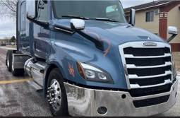 Used 2020 Freightliner Cascadia 126 Sleeper in Council Bluffs Iowa