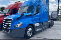 Used 2021 Freightliner Cascadia 126 Sleeper in Greensboro North Carolina