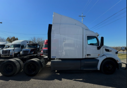 Used 2018 Peterbilt 579 Sleeper in Von Ormy Texas