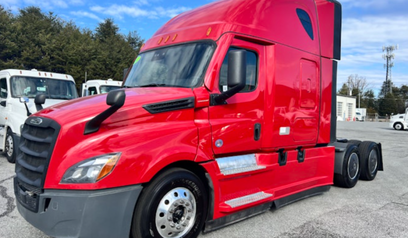
								Used 2022 Freightliner Cascadia 126SLP Sleeper in Greensboro North Carolina full									