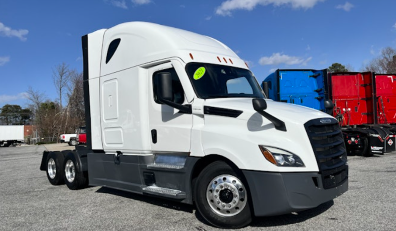 
								Used 2022 Freightliner Cascadia 126SLP Sleeper in Greensboro North Carolina full									