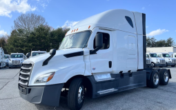 Used 2022 Freightliner Cascadia 126SLP Sleeper in Greensboro North Carolina