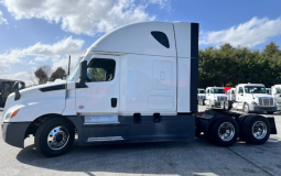 Used 2022 Freightliner Cascadia 126SLP Sleeper in Greensboro North Carolina