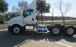 Used 2024 International LT625 Day Cab in Tulsa oklahoma