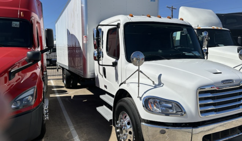 
								Used 2024 Freightliner M2106 Box Truck in Dallas Texas full									