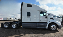 Used 2021 Peterbilt 579 Sleeper in Bakersfield California